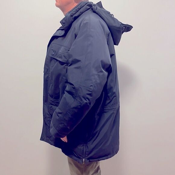 L.L. BEAN EXTREME WEATHER PARKA.  GORETEX.  ALMOST NEW - Picture 4 of 15